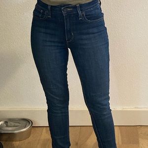 Levi’s 721 high rise skinny 26